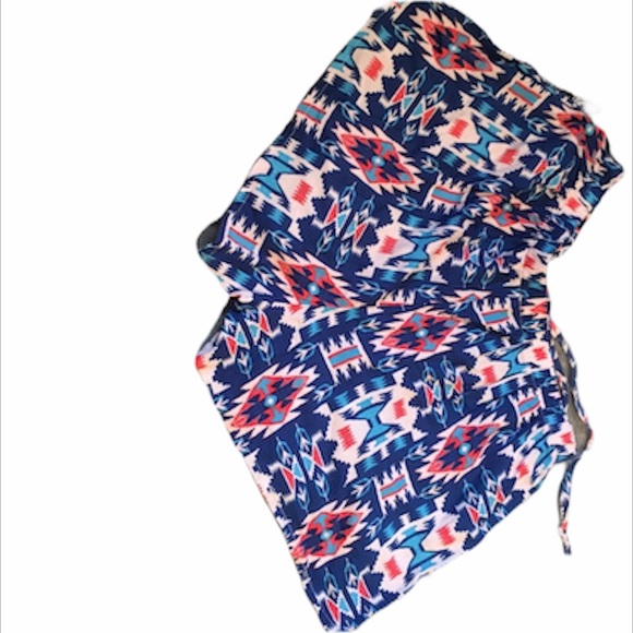 Stoosh brand Aztec shorts size medium - Picture 4 of 8
